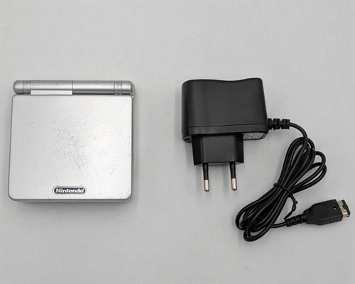 Gameboy Advance SP - Model AGS-001 - Platinum - Konsol - SNR XEF10192294 (B Grade) (Genbrug)